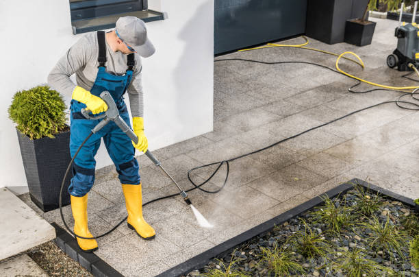 Best Concrete Pressure Washing  in Peshtigo, WI